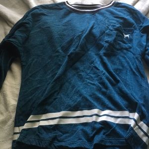 Medium overs size long sleeve